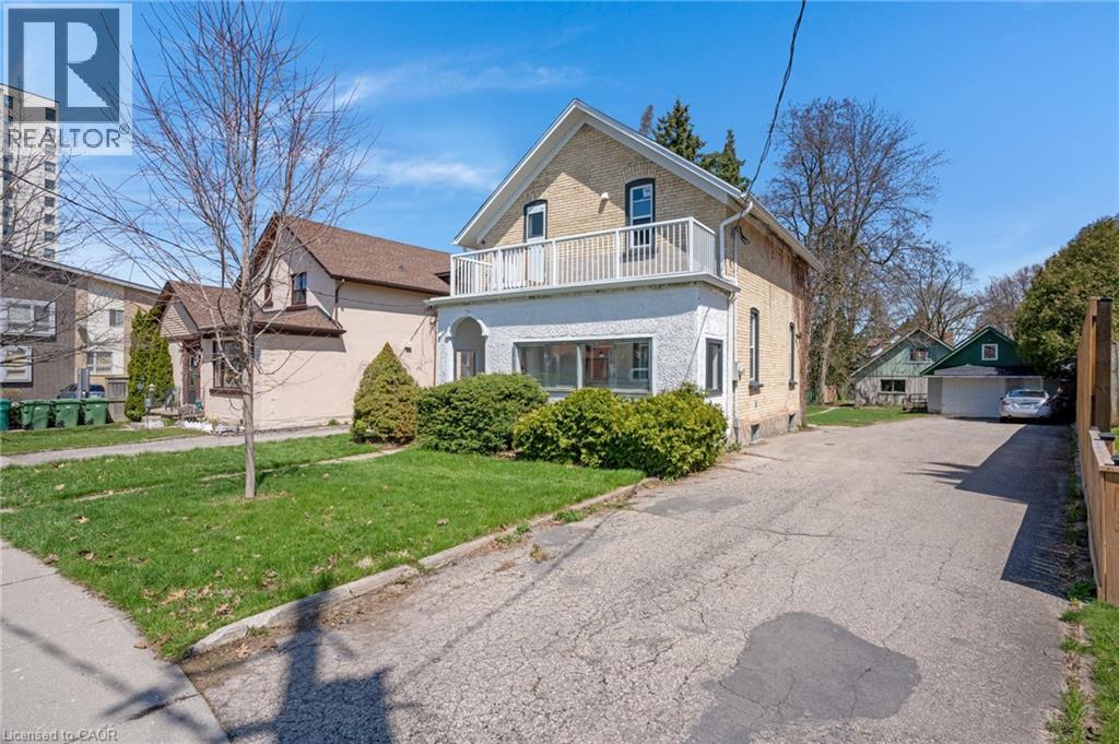 22 SAMUEL Street, Kitchener, Ontario, N2H1P1 — Photo 3