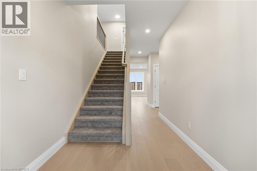 102 OAK Avenue, Paris, Ontario, N3L0J6 — Photo 4