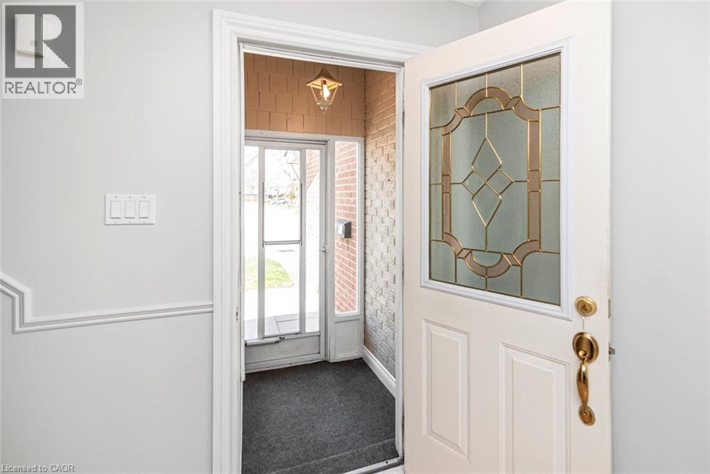 457 WOODVIEW Road Unit# 4, Burlington, Ontario, L7N2Z9 — Photo 4
