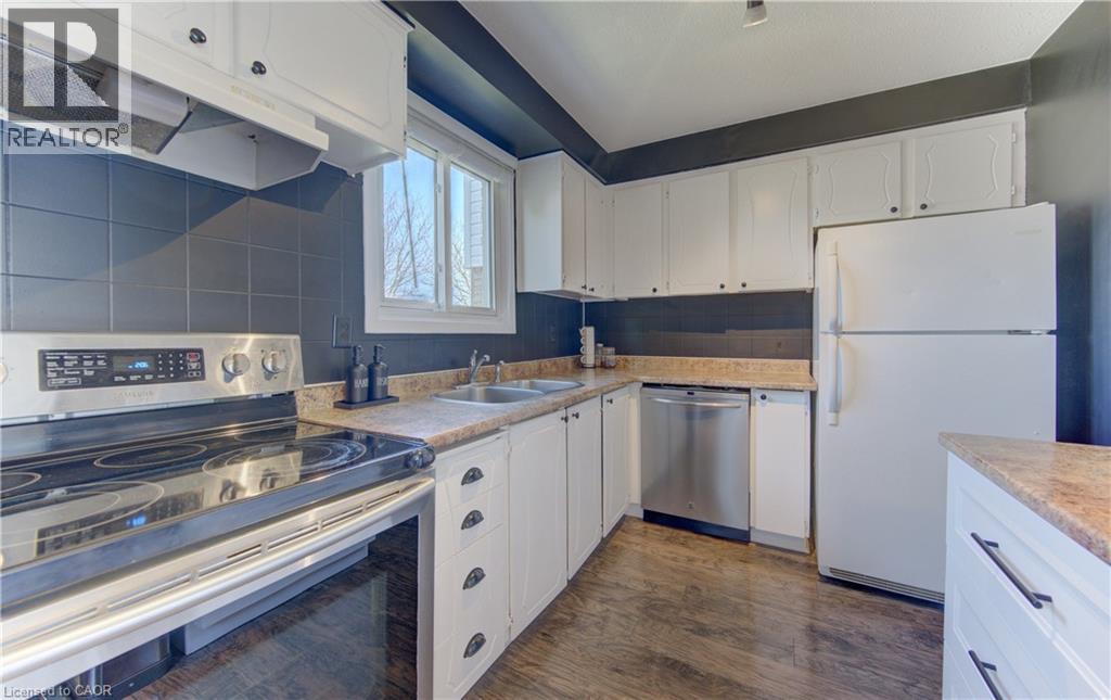 80 OLD COUNTRY Drive Unit# 2, Kitchener, Ontario, N2E2E5 — Photo 10