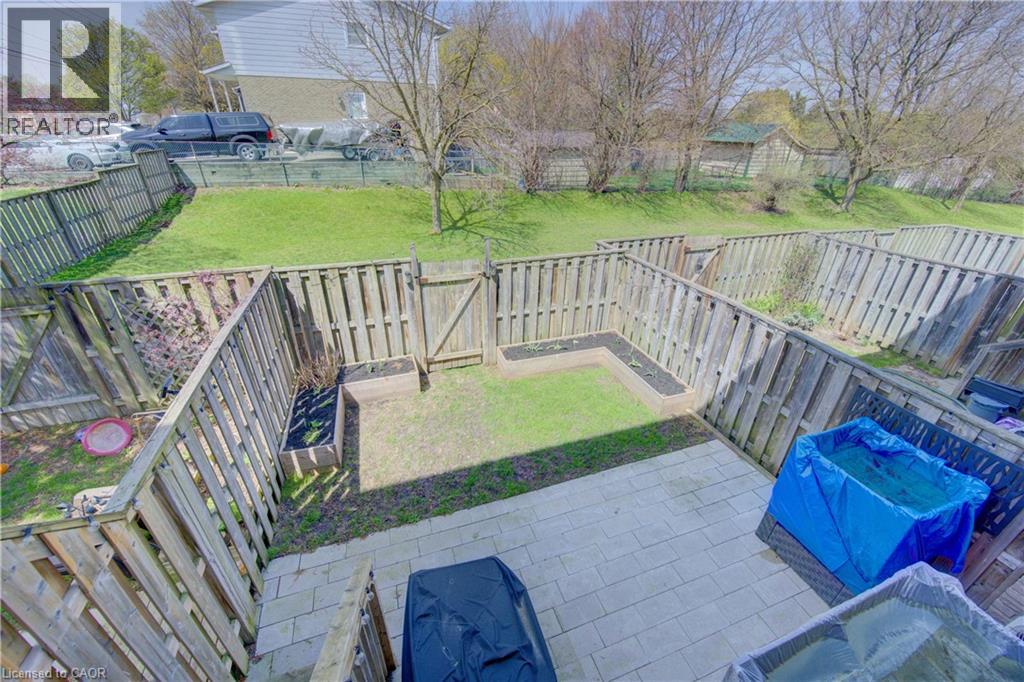 80 OLD COUNTRY Drive Unit# 2, Kitchener, Ontario, N2E2E5 — Photo 24