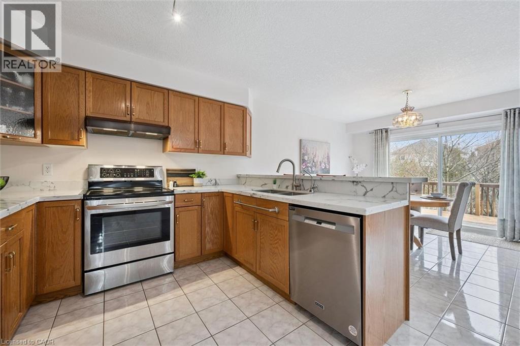90 MARSH Crescent, Guelph, Ontario, N1L1L4 — Photo 10