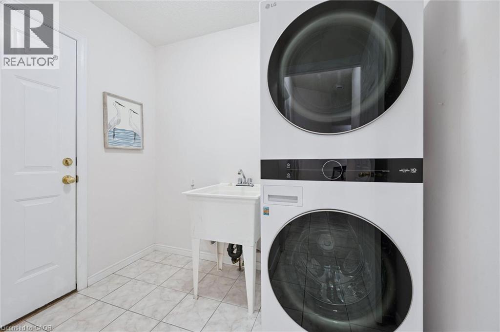 90 MARSH Crescent, Guelph, Ontario, N1L1L4 — Photo 12