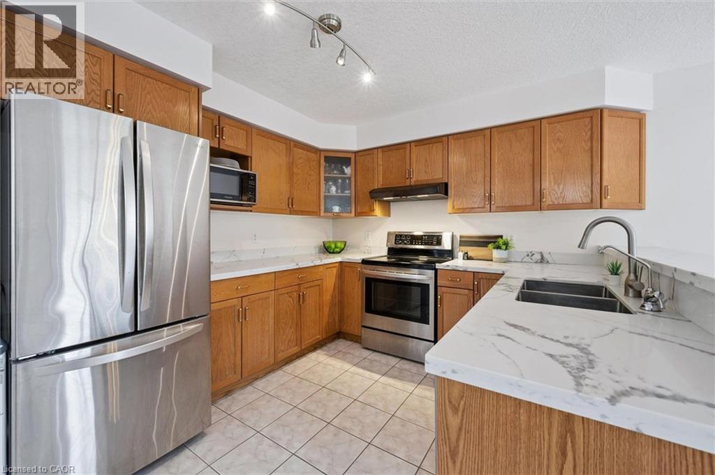 90 MARSH Crescent, Guelph, Ontario, N1L1L4 — Photo 9