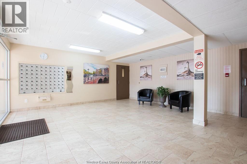 6227 THORNBERRY Unit# 258, Windsor, Ontario, N8T3A5 — Photo 3