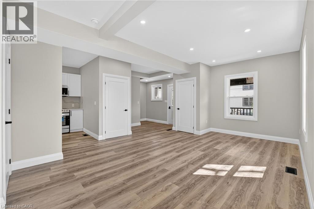 20 AVENUE Place, Welland, Ontario, L3B4B1 — Photo 12