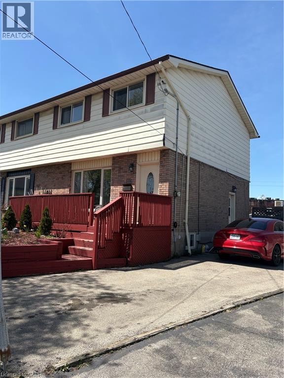 116 GAINSBOROUGH Road, Hamilton, Ontario, L8E1E1 — Photo 2