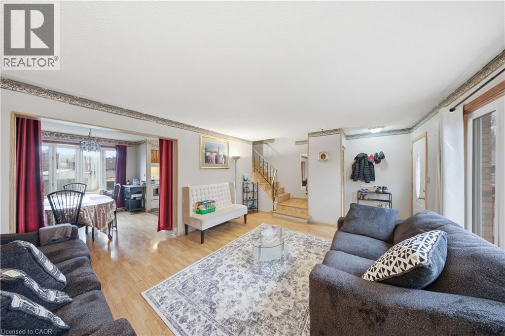 116 GAINSBOROUGH Road, Hamilton, Ontario, L8E1E1 — Photo 5