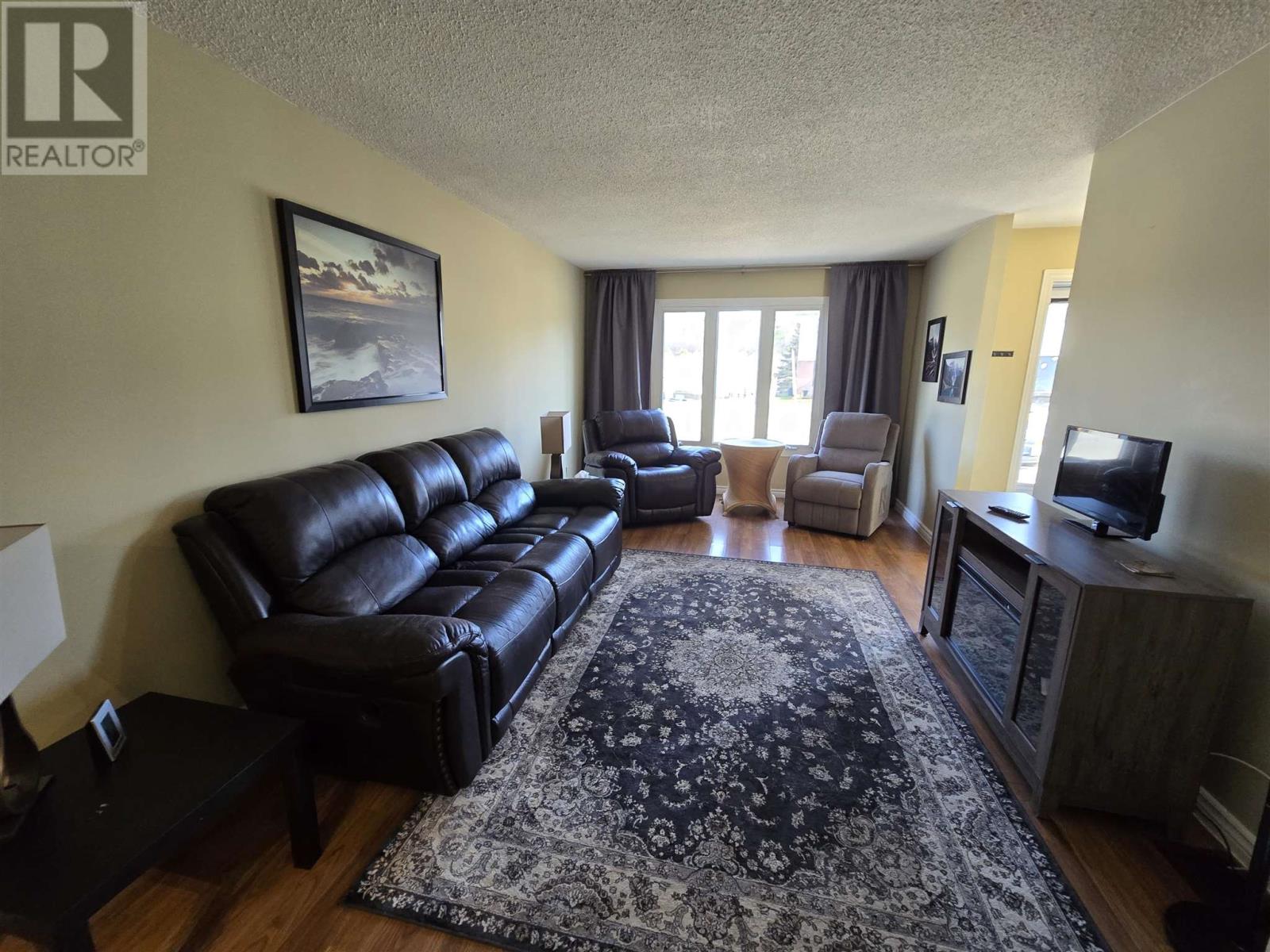 124 Hergott AVE, Elliot Lake, Ontario, P5A3B3 — Photo 4