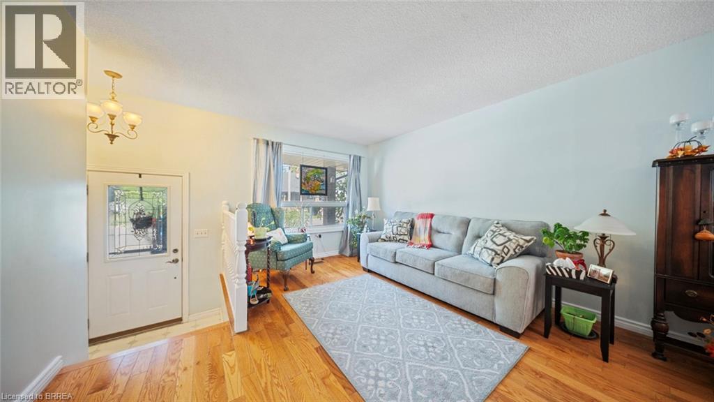 6442 TAYLOR Street, Niagara Falls, Ontario, L2G2G1 — Photo 5