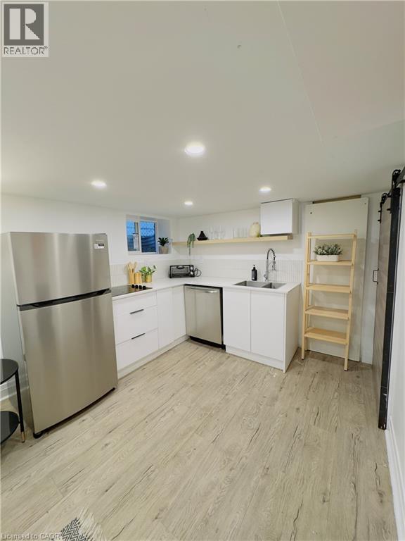 196 WALNUT Street S Unit# BASEMENT, Hamilton, Ontario, L8N2M1 — Photo 3