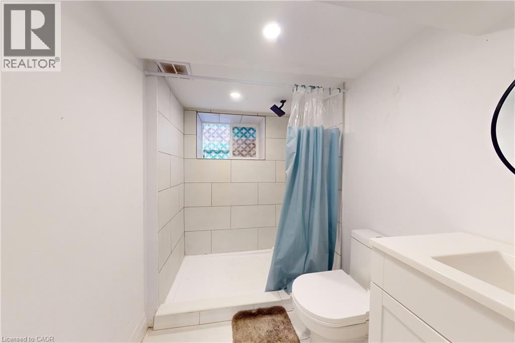 196 WALNUT Street S Unit# BASEMENT, Hamilton, Ontario, L8N2M1 — Photo 8