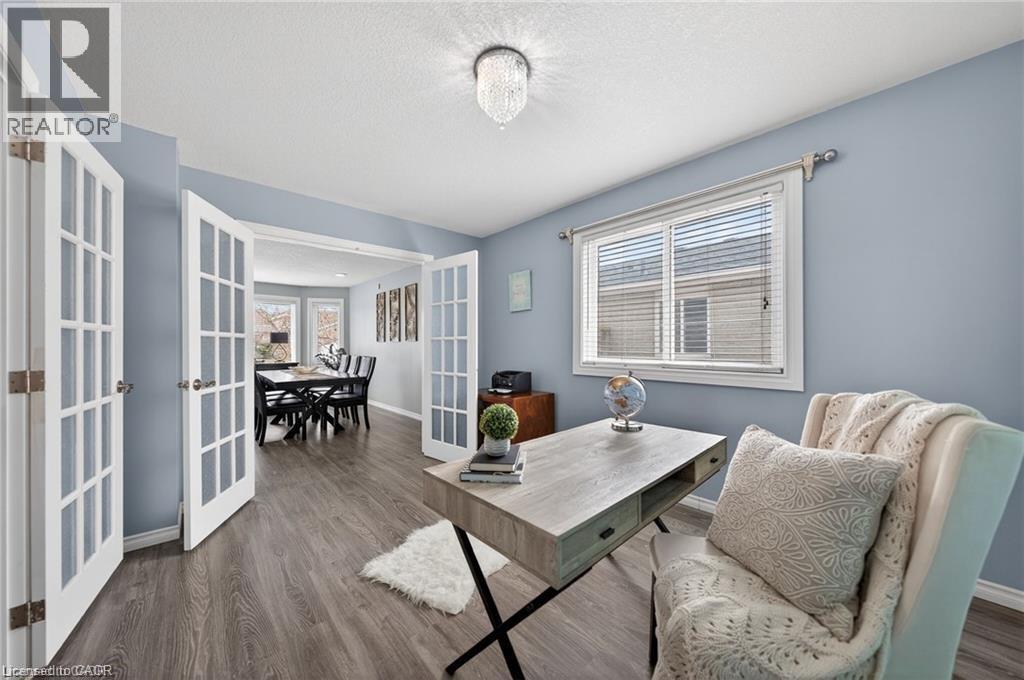 102 NATHAN Court, Cambridge, Ontario, N1P1C1 — Photo 10