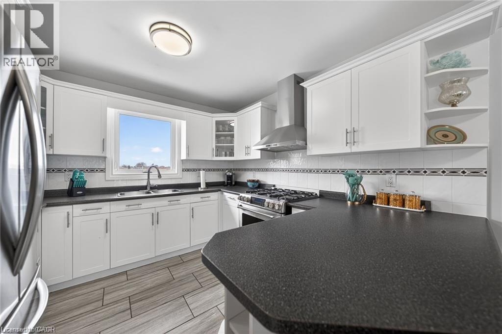 102 NATHAN Court, Cambridge, Ontario, N1P1C1 — Photo 17