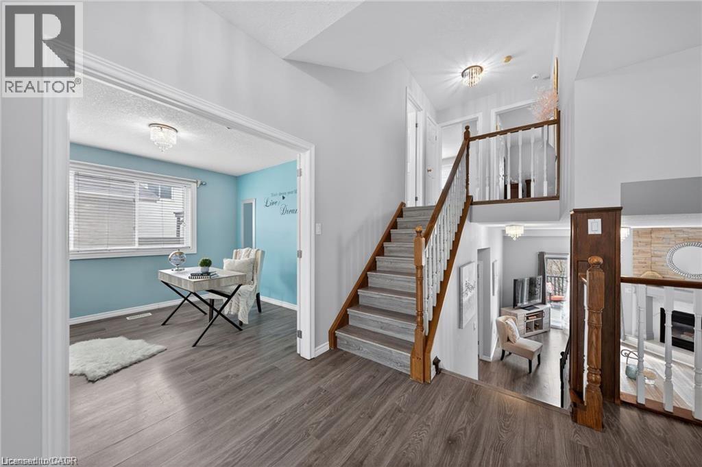 102 NATHAN Court, Cambridge, Ontario, N1P1C1 — Photo 20