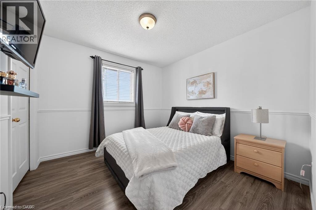 102 NATHAN Court, Cambridge, Ontario, N1P1C1 — Photo 24