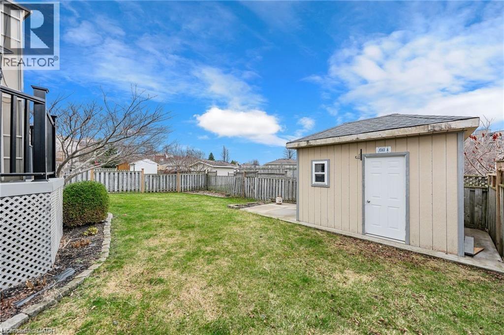 102 NATHAN Court, Cambridge, Ontario, N1P1C1 — Photo 45