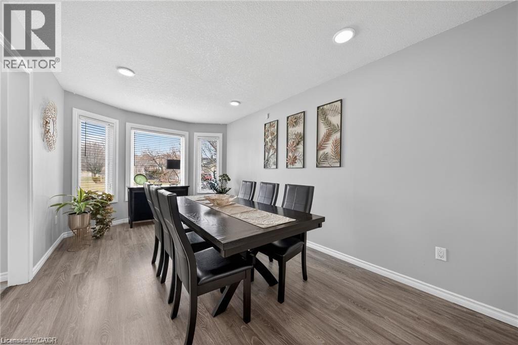 102 NATHAN Court, Cambridge, Ontario, N1P1C1 — Photo 7