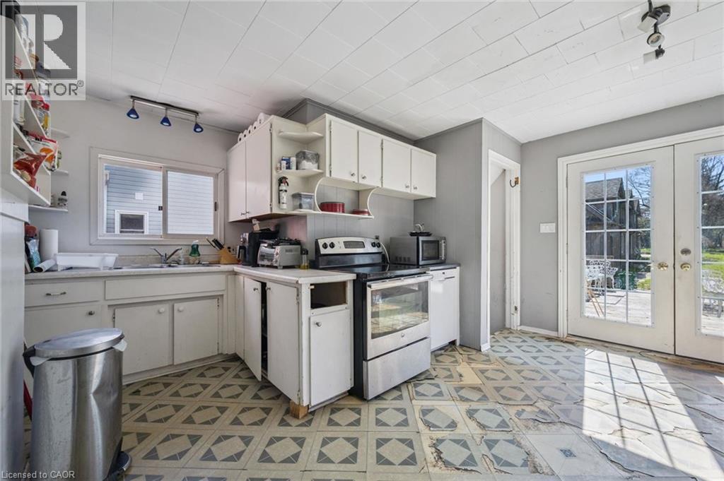 115 ALLEN Street E, Waterloo, Ontario, N2J1J5 — Photo 11