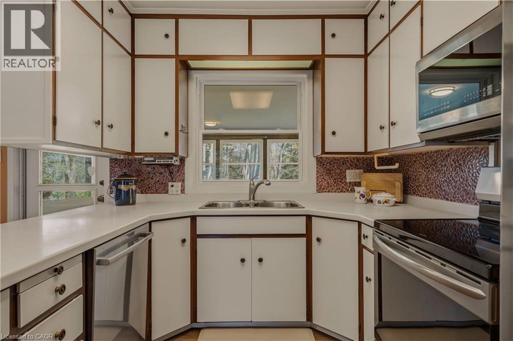 88 BERTRAM Drive, Dundas, Ontario, L9H4T7 — Photo 8