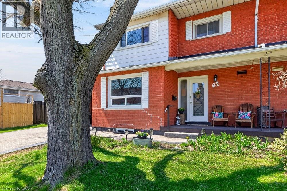 62 PALMER Road, Hamilton, Ontario, L8T3E8 — Photo 2