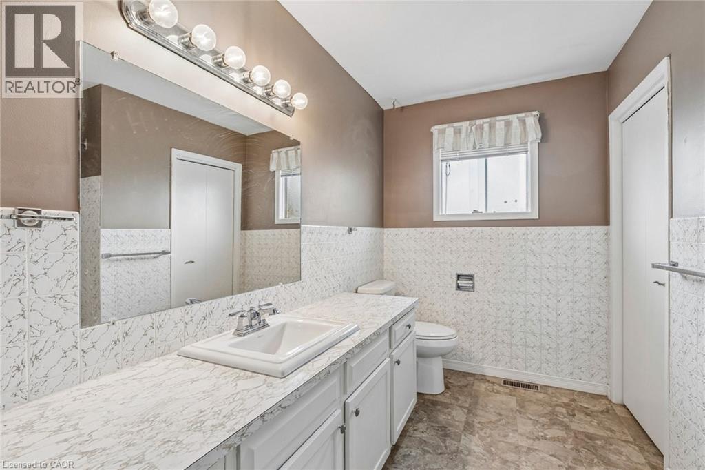 29 HEATHER Court, Welland, Ontario, L3C4P8 — Photo 7