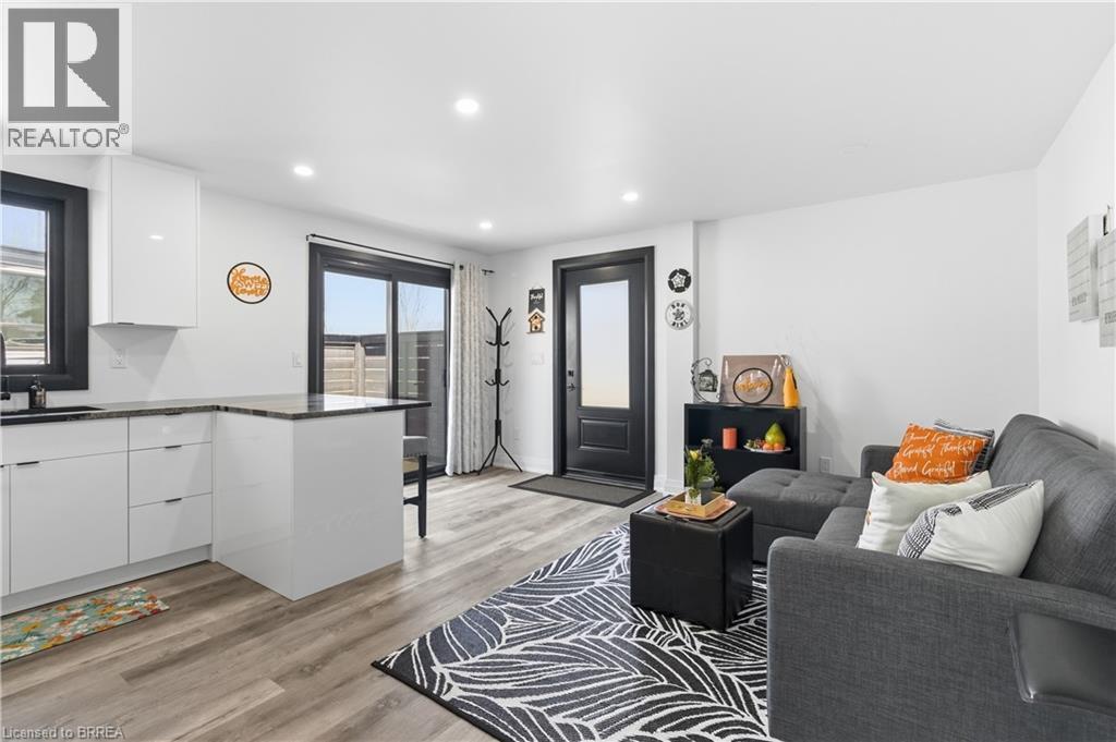 99 FOURTH CONCESSION Road Unit# 4, Burford, Ontario, N0E1A0 — Photo 12