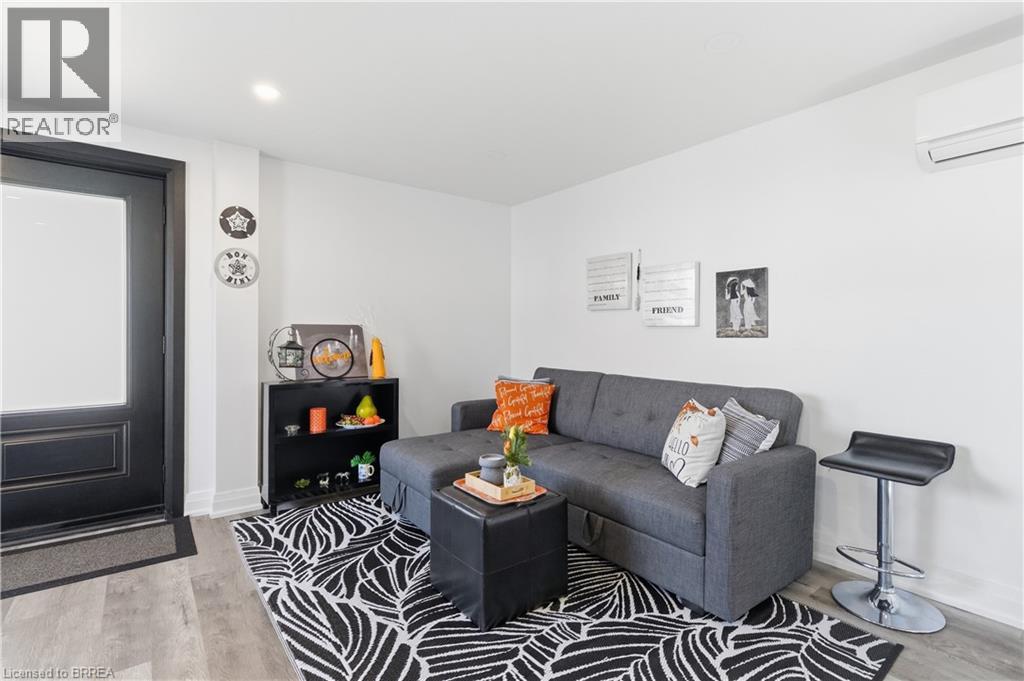 99 FOURTH CONCESSION Road Unit# 4, Burford, Ontario, N0E1A0 — Photo 13