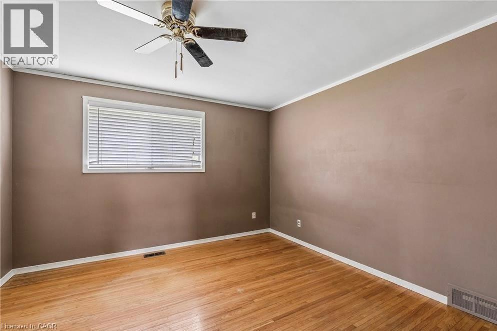 29 HEATHER Court, Welland, Ontario, L3C4P8 — Photo 9