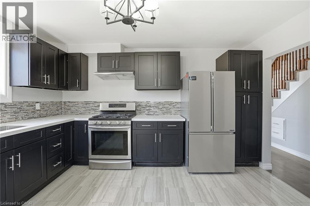 687 UPPER JAMES Street, Hamilton, Ontario, L9C2Z4 — Photo 12