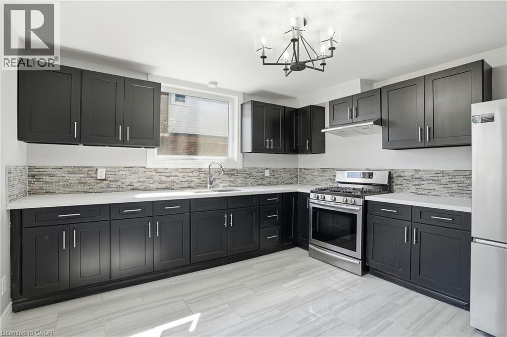 687 UPPER JAMES Street, Hamilton, Ontario, L9C2Z4 — Photo 13