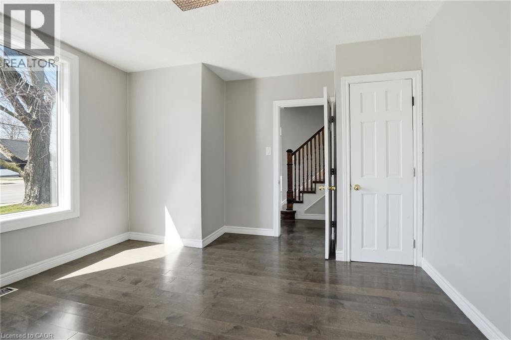 687 UPPER JAMES Street, Hamilton, Ontario, L9C2Z4 — Photo 15