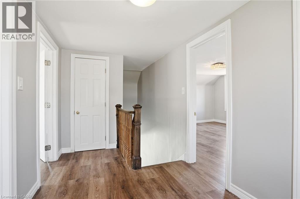 687 UPPER JAMES Street, Hamilton, Ontario, L9C2Z4 — Photo 17