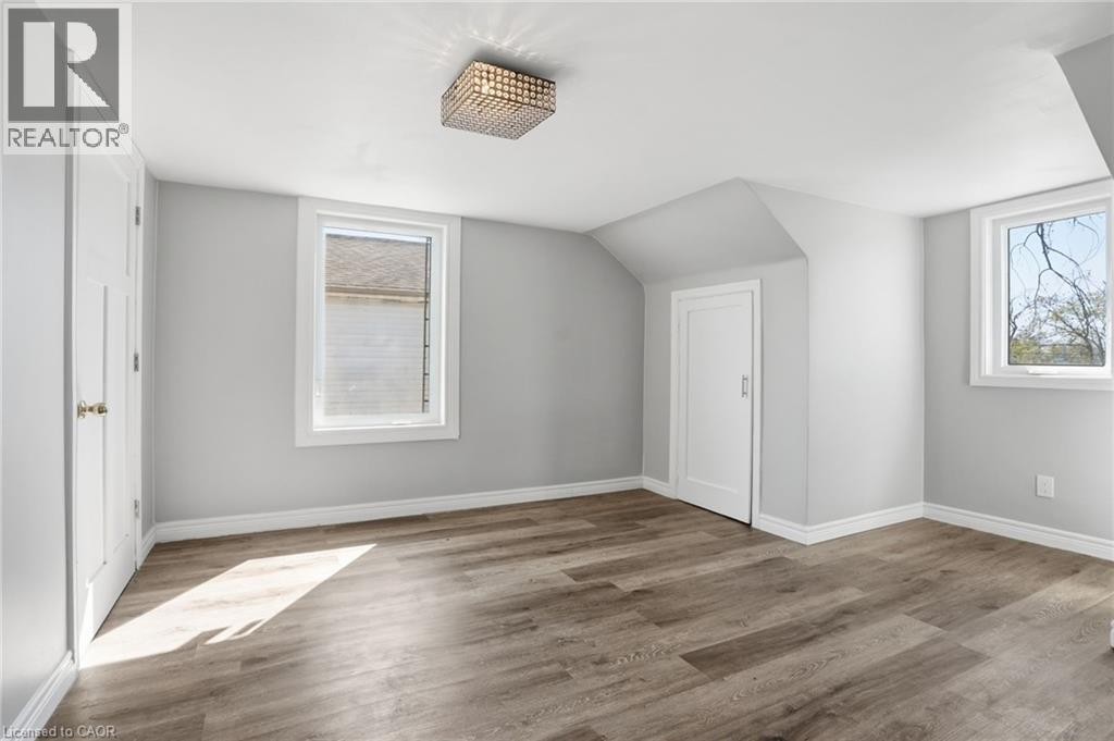 687 UPPER JAMES Street, Hamilton, Ontario, L9C2Z4 — Photo 23