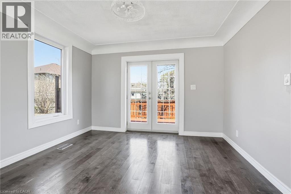 687 UPPER JAMES Street, Hamilton, Ontario, L9C2Z4 — Photo 8