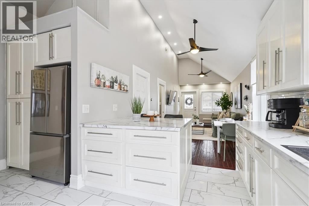 32 ALLAN Avenue, Hamilton, Ontario, L8H2C9 — Photo 18