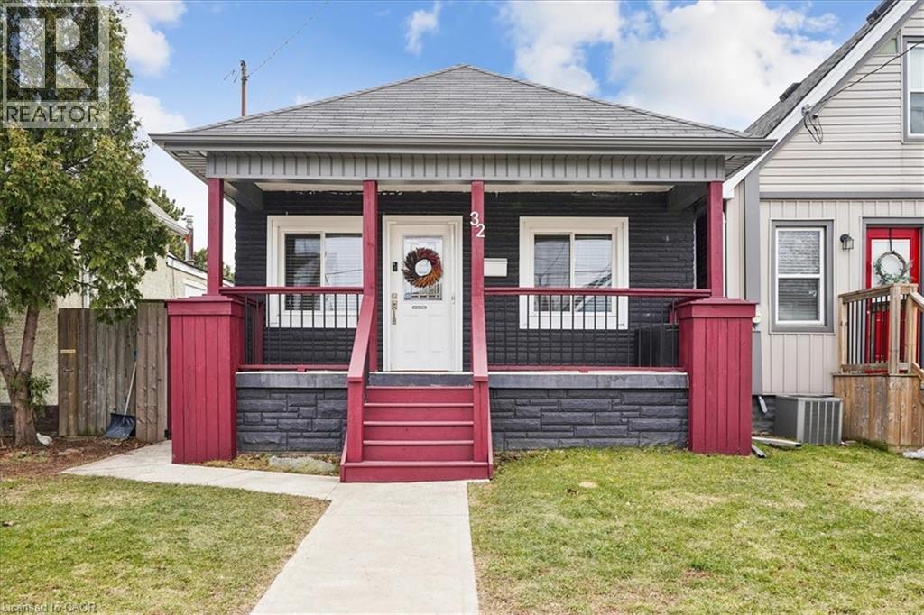 32 ALLAN Avenue, Hamilton, Ontario, L8H2C9 — Photo 2