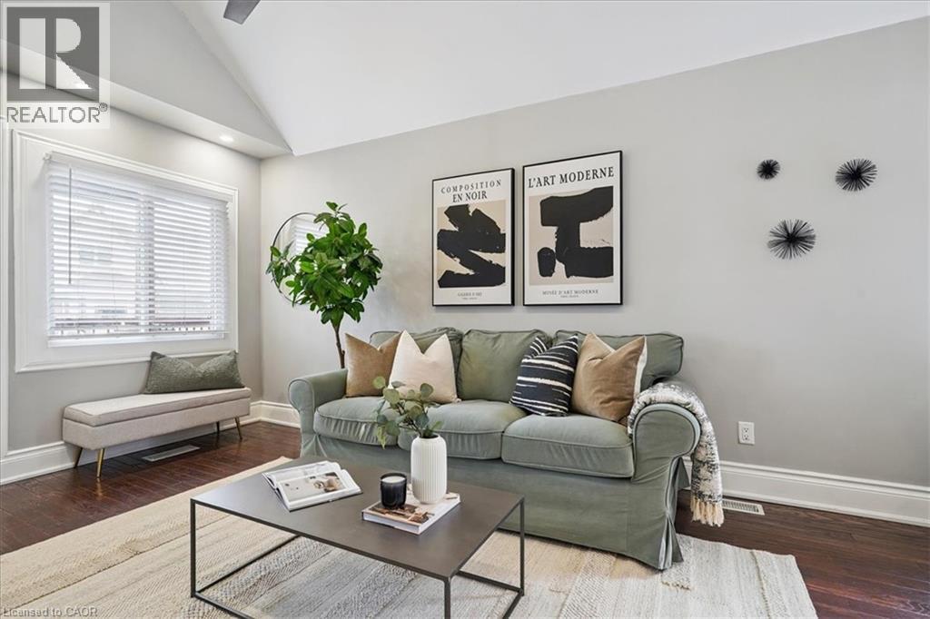 32 ALLAN Avenue, Hamilton, Ontario, L8H2C9 — Photo 5