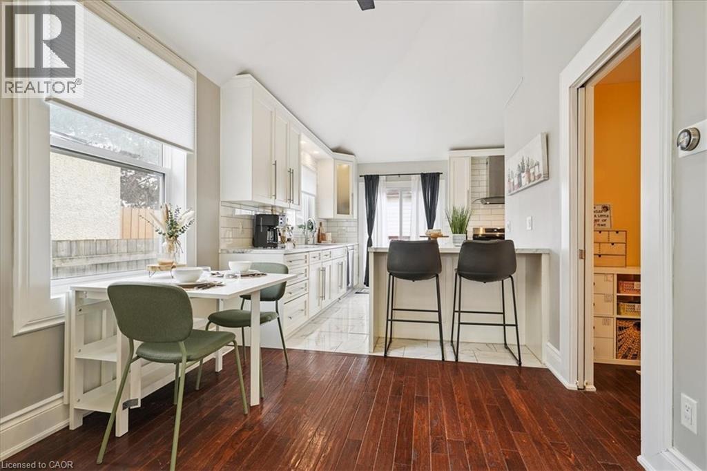 32 ALLAN Avenue, Hamilton, Ontario, L8H2C9 — Photo 8