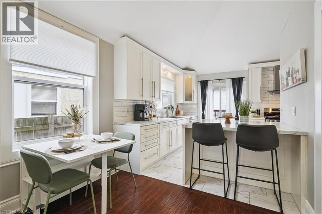 32 ALLAN Avenue, Hamilton, Ontario, L8H2C9 — Photo 9