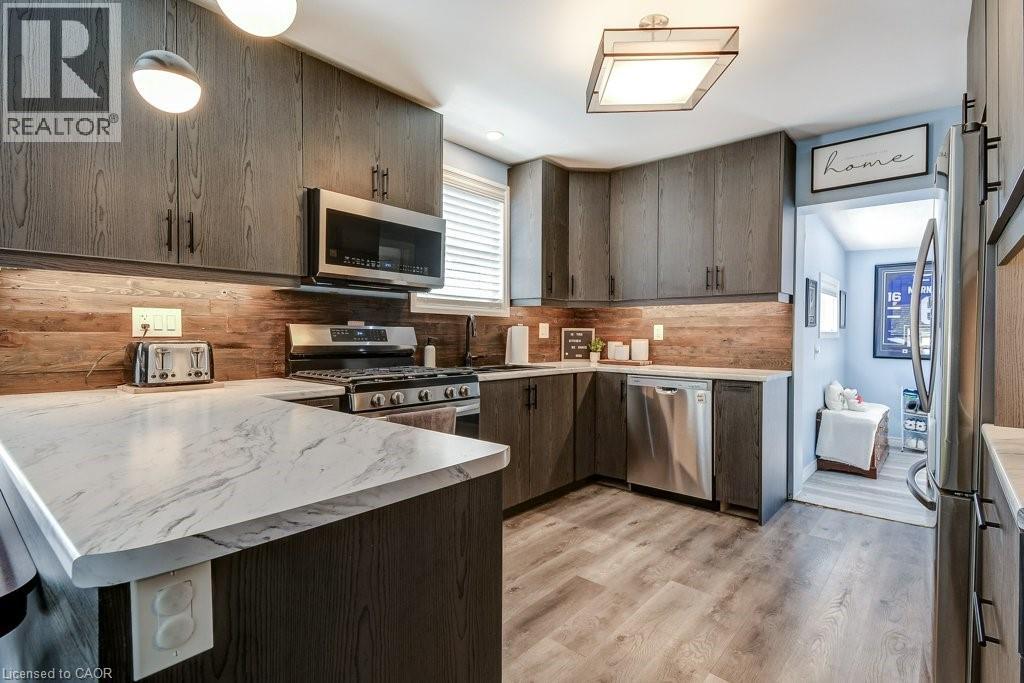 30 EAST 15TH Street, Hamilton, Ontario, L9A4E7 — Photo 12