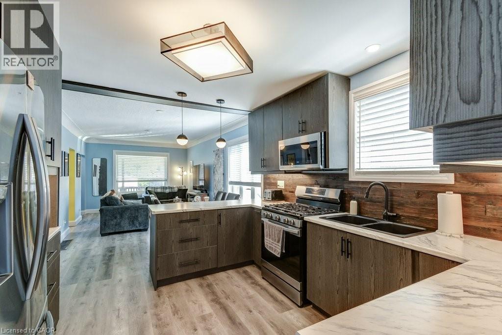 30 EAST 15TH Street, Hamilton, Ontario, L9A4E7 — Photo 15