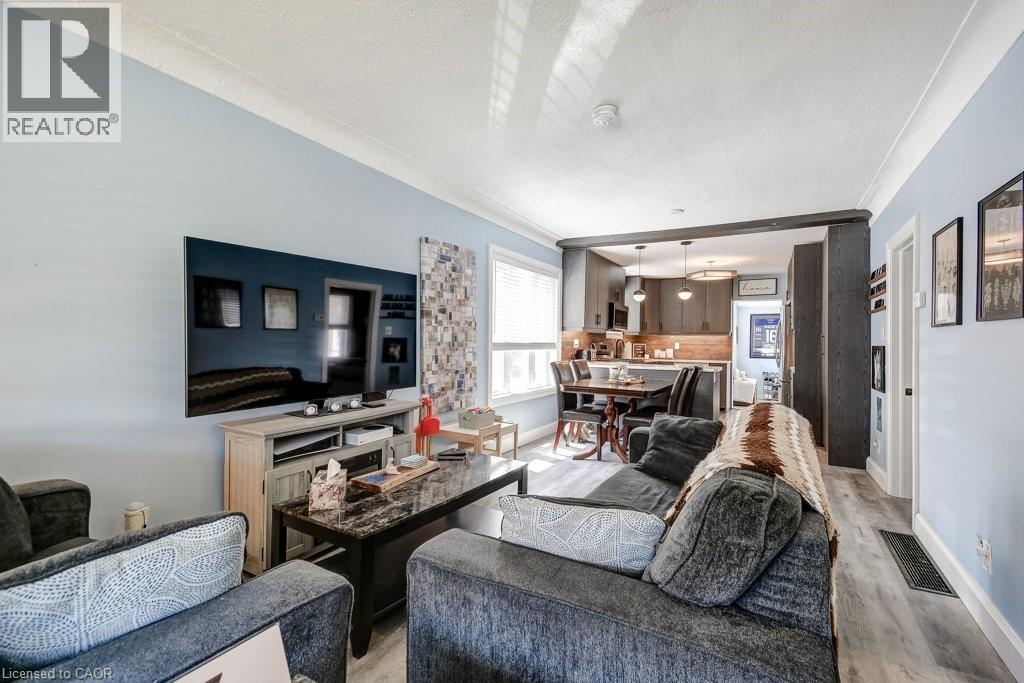 30 EAST 15TH Street, Hamilton, Ontario, L9A4E7 — Photo 6