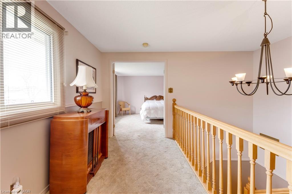 11 DARLINGTON Place, Kitchener, Ontario, N2A3M3 — Photo 23