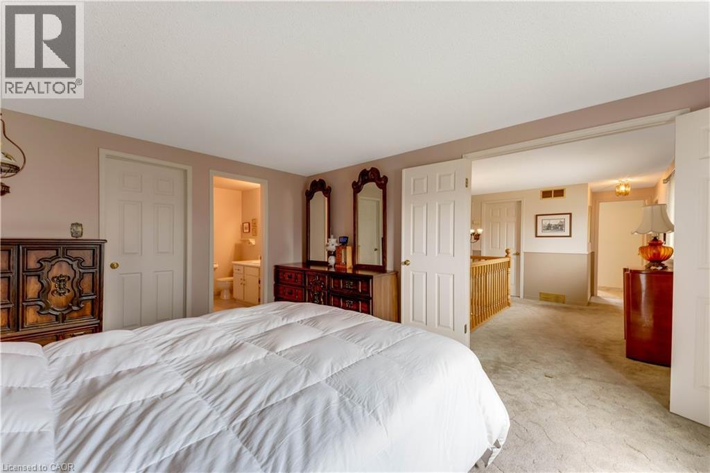 11 DARLINGTON Place, Kitchener, Ontario, N2A3M3 — Photo 29