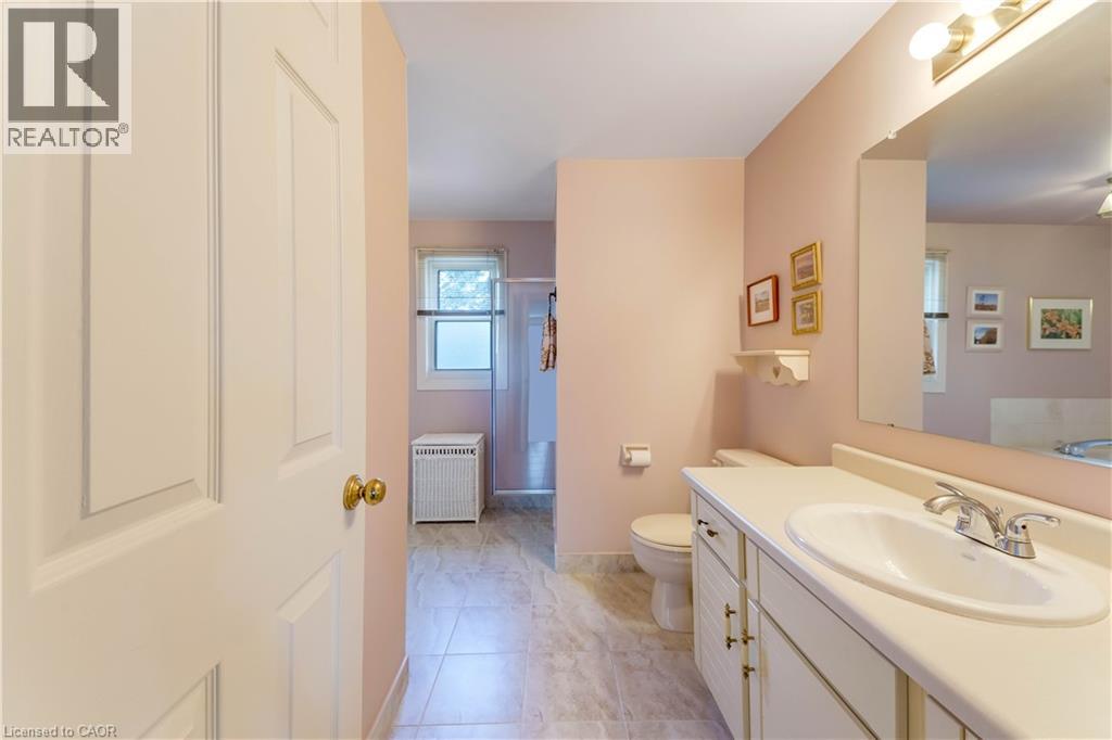 11 DARLINGTON Place, Kitchener, Ontario, N2A3M3 — Photo 31