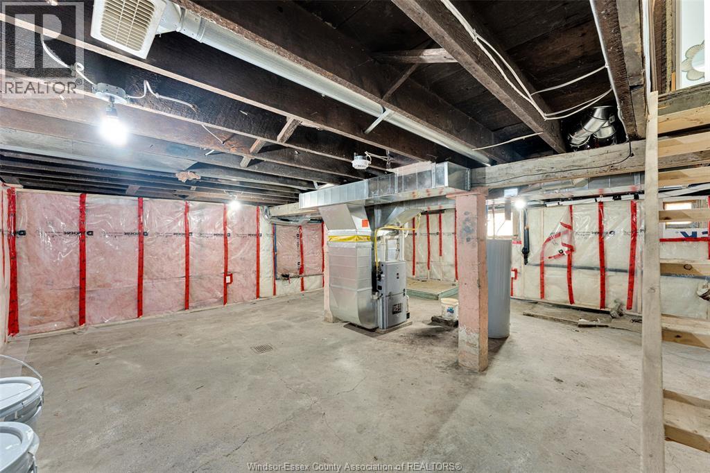 1092 ST. LUKE, Windsor, Ontario, N8Y3M8 — Photo 14