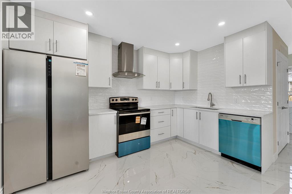 1092 ST. LUKE, Windsor, Ontario, N8Y3M8 — Photo 7