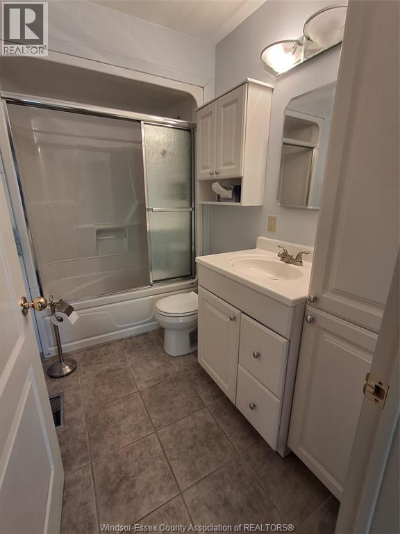 2352 WELLESLEY, Windsor, Ontario, N8W2G2 — Photo 7