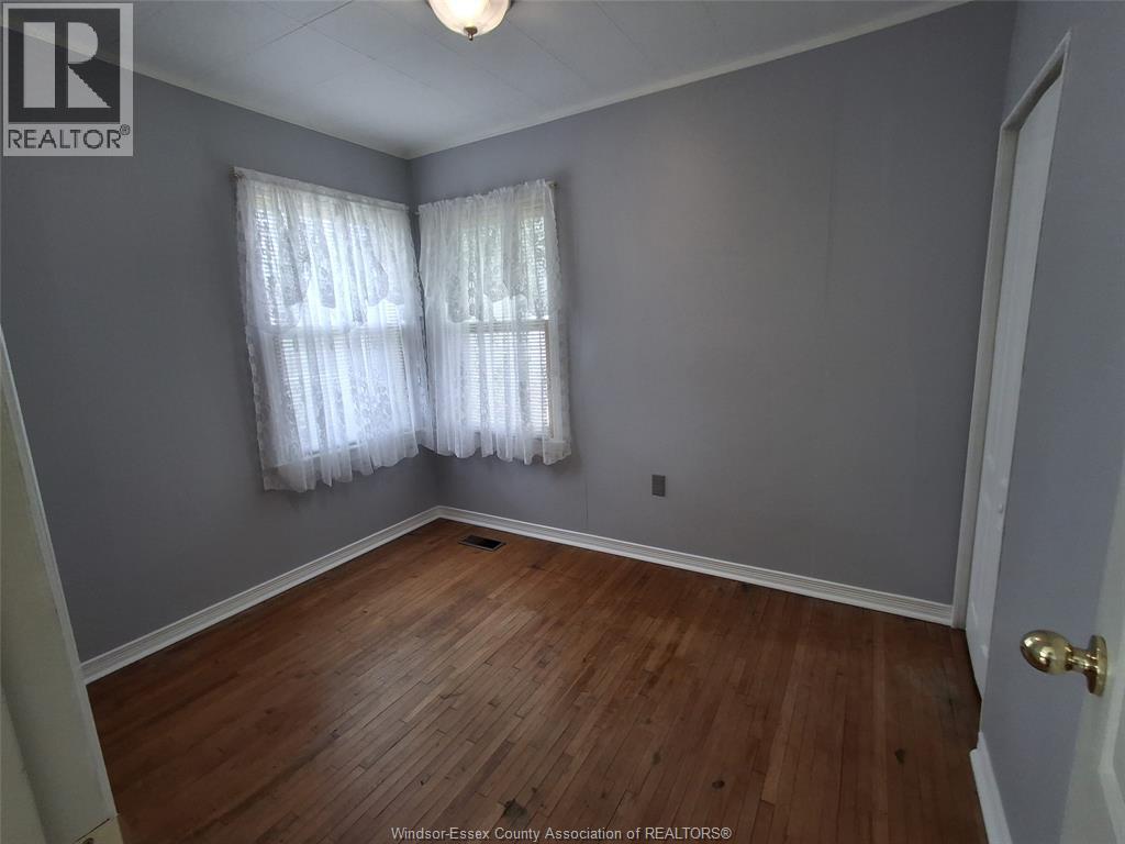 2352 WELLESLEY, Windsor, Ontario, N8W2G2 — Photo 9
